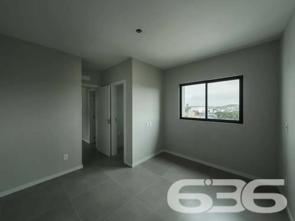 Belíssima cobertura plana, localizada em um dos ba