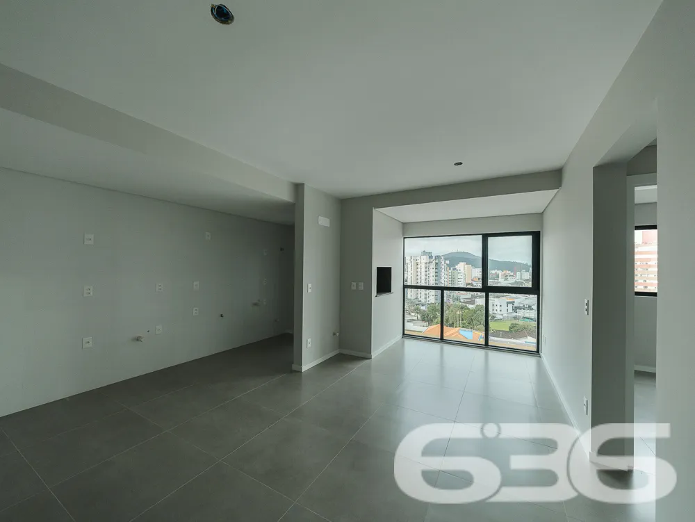 Belíssima cobertura plana, localizada em um dos ba