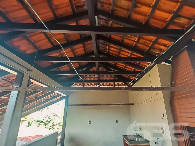 PRIMEIRA RESIDĂNCIA COM 4 QUARTOS 
SEGUNDA RESIDĂN