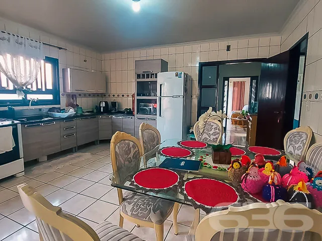 PRIMEIRA RESIDĂNCIA COM 4 QUARTOS 
SEGUNDA RESIDĂN