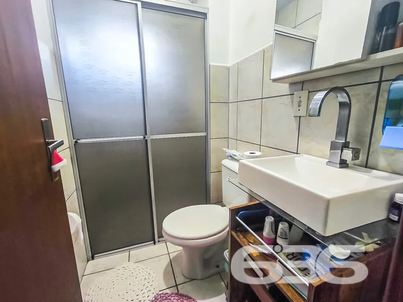 Oportunidade no Saguaçu: apartamento funcional em 