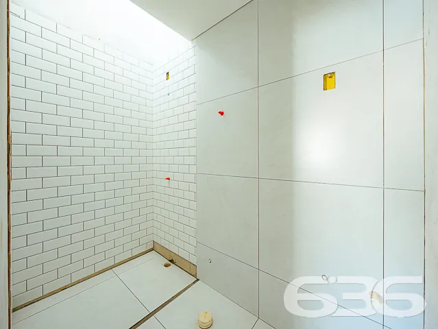 IMĂVEL COM SUĂTE + QUARTO NO BAIRRO JOĂO COSTA
Es