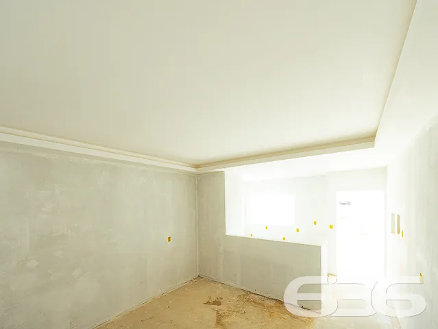 IMĂVEL COM SUĂTE + QUARTO NO BAIRRO JOĂO COSTA
Es