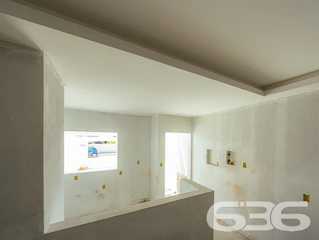 IMĂVEL COM SUĂTE + QUARTO NO BAIRRO JOĂO COSTA
Es