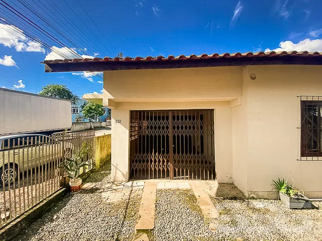 CASA TĂRREA COM SUĂTE + 1 QUARTO NO BAIRRO BOEHMER