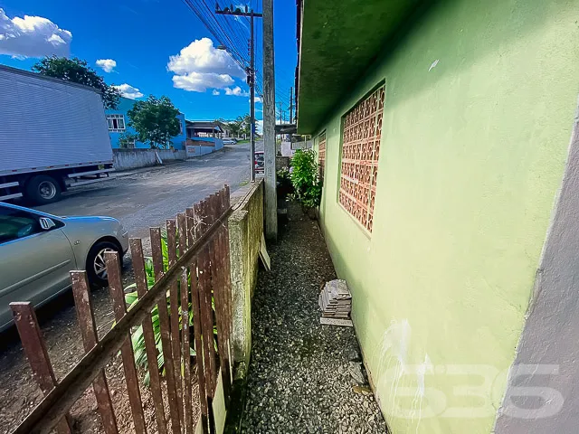 CASA TĂRREA COM SUĂTE + 1 QUARTO NO BAIRRO BOEHMER