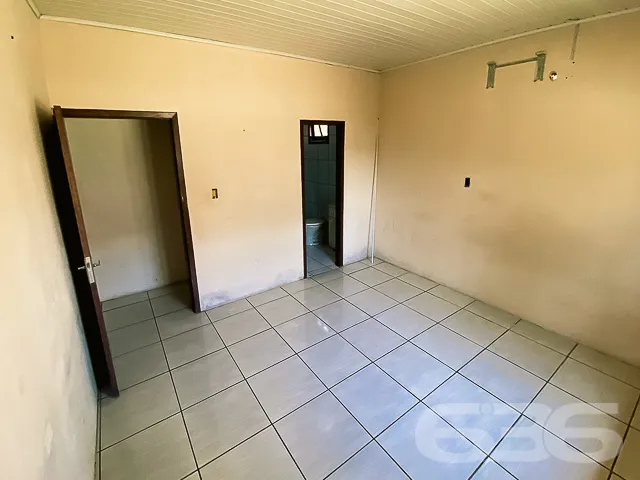 CASA TĂRREA COM SUĂTE + 1 QUARTO NO BAIRRO BOEHMER