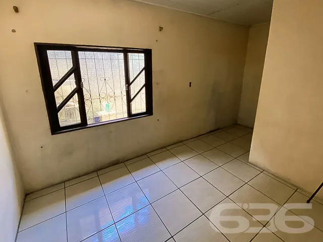 CASA TĂRREA COM SUĂTE + 1 QUARTO NO BAIRRO BOEHMER