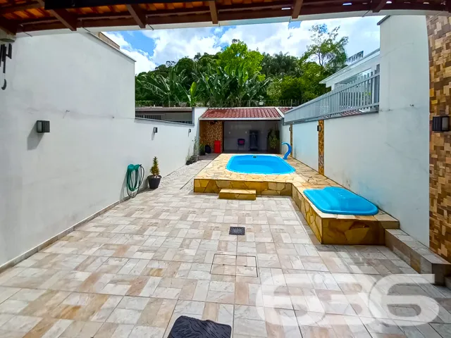 SOBRADO COM SUÍTE + 2 DORMITÓRIOS NO BAIRRO SÃO MA