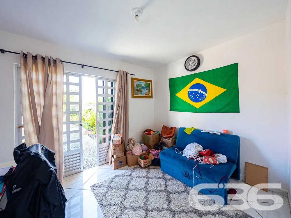 CASA FUNDOS PARA O RIO À VENDA EM BALNEÁRIO BARRA 