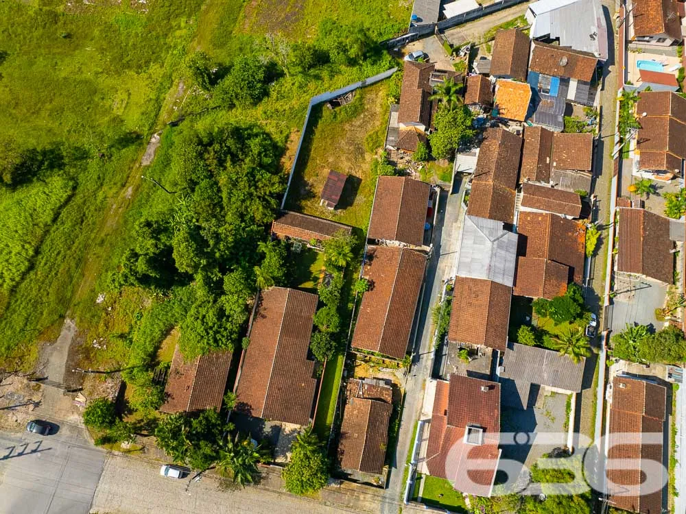 ÓTIMA OPORTUNIDADE DE TERRENO NO BAIRRO BUCAREIN -