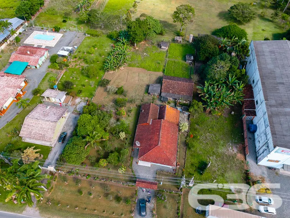 TERRENO INDUSTRIAL À VENDA EM ARAQUARI

Descubra u