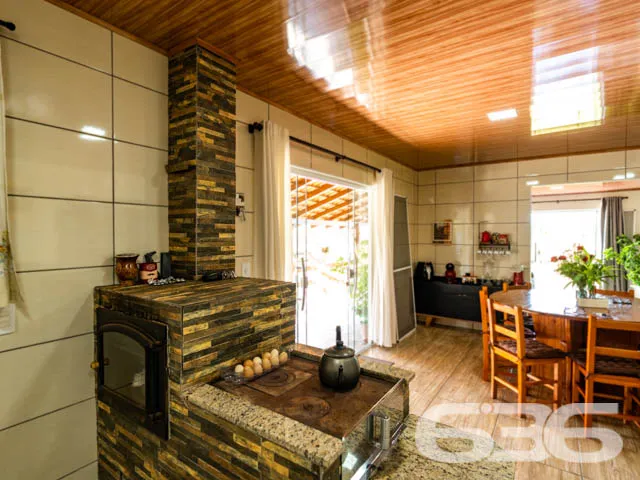 MARAVILHOSA CHÁCARA NO BAIRRO PINHEIROS EM BALNEÁR