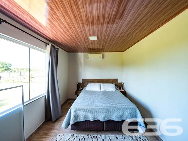 MARAVILHOSA CHÁCARA NO BAIRRO PINHEIROS EM BALNEÁR