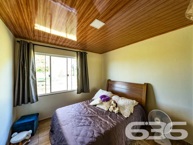 MARAVILHOSA CHÁCARA NO BAIRRO PINHEIROS EM BALNEÁR