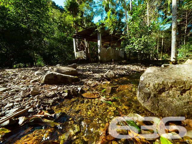 EXCELENTE CHÁCARA SÍTIO COM 25 MIL METROS QUADRADO