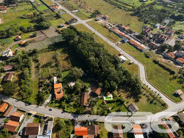 EXCELENTE CHÁCARA NA BARRA DO ITAPOCÚ EM ARAQUARI
