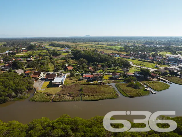 EXCELENTE CHÁCARA NA BARRA DO ITAPOCÚ EM ARAQUARI
