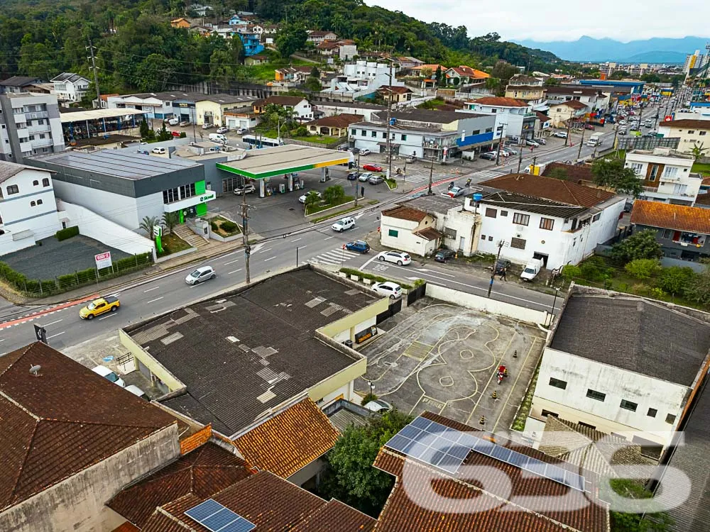 IMÓVEL COMERCIAL EM EXCELENTE LOCALIZAÇÃO
Está pr