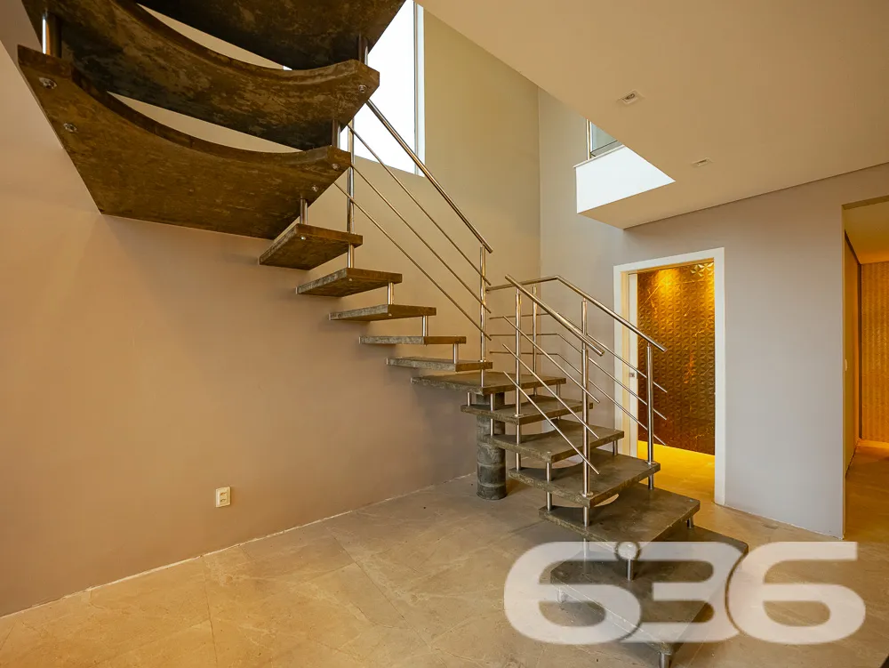 BELÍSSIMA RESIDÊNCIA, IMÓVEL SOFISTICADO NO BAIRRO