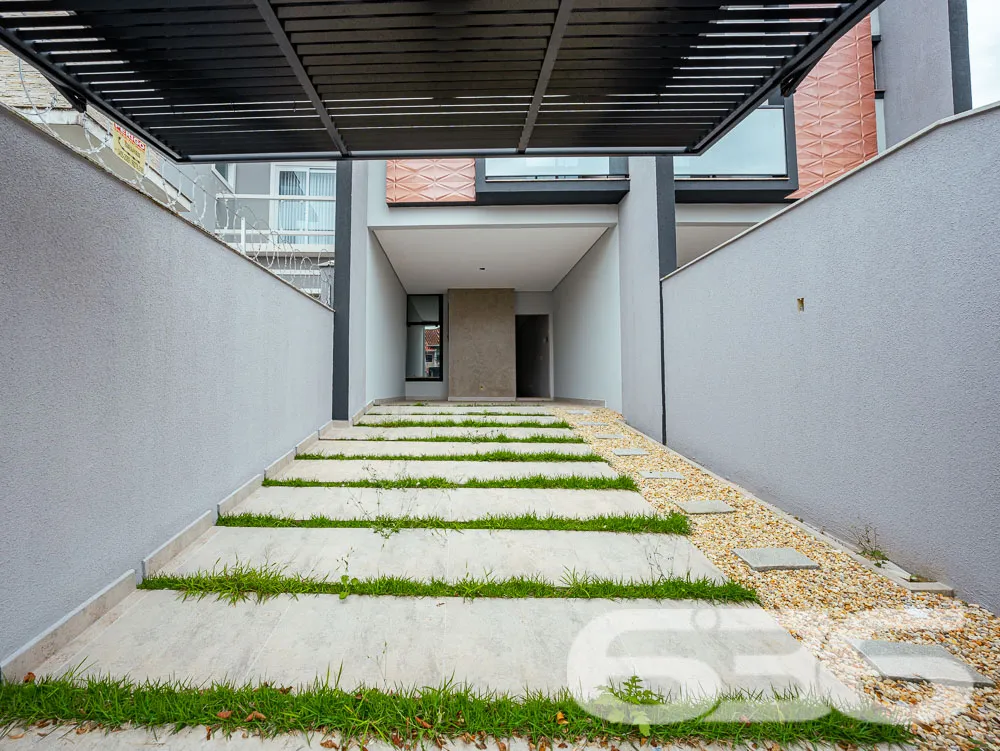 IMÓVEL COM SUÍTE + 2 QUARTOS NO BAIRRO SAGUAÇU

Ap