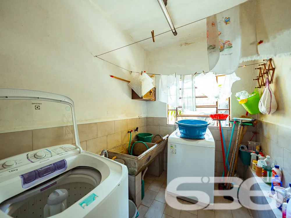 INVISTA NESTE IMÓVEL COMERCIAL EM ÓTIMA LOCALIZAÇÃ