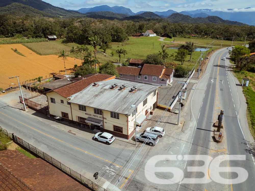 INVISTA NESTE IMÓVEL COMERCIAL EM ÓTIMA LOCALIZAÇÃ