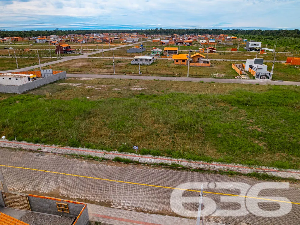 OPORTUNIDADE ÚNICA: TERRENO PLANO NO COLÉGIO AGRÍC