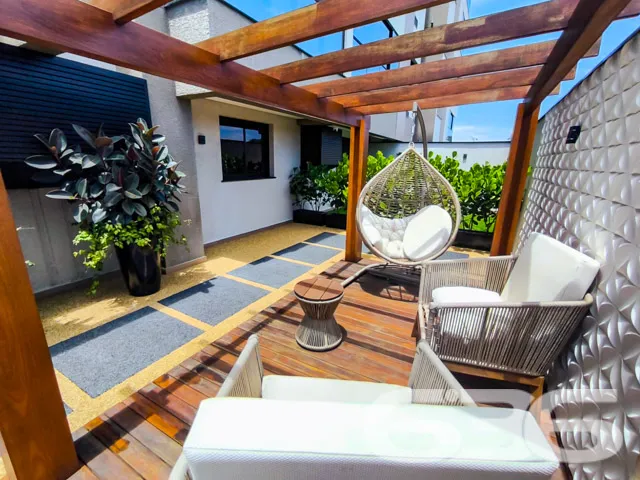 Apartamento de cobertura plana com 3 quartos, send