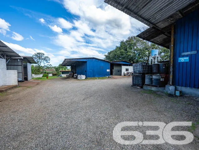 INVISTA NO CENTRO DE ARAQUARI! IMÓVEL À VENDA COM 