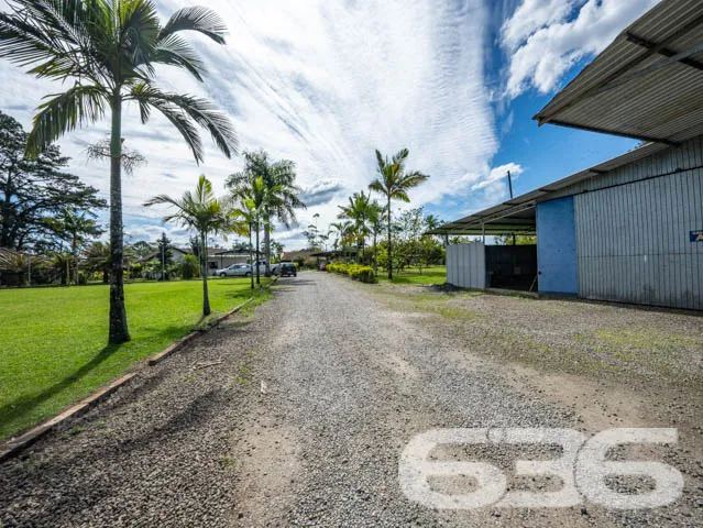 INVISTA NO CENTRO DE ARAQUARI! IMÓVEL À VENDA COM 
