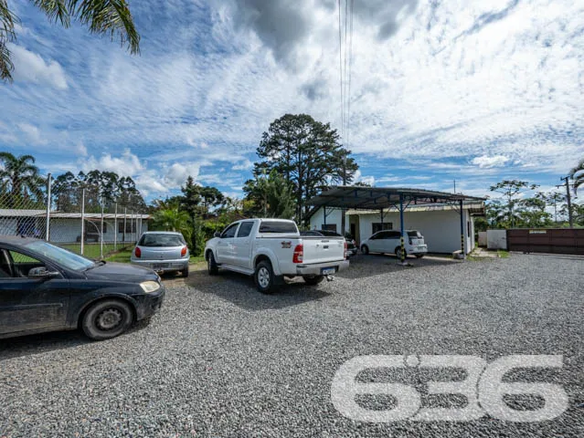 INVISTA NO CENTRO DE ARAQUARI! IMÓVEL À VENDA COM 