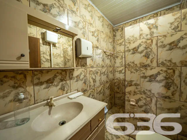 INVISTA NO CENTRO DE ARAQUARI! IMÓVEL À VENDA COM 