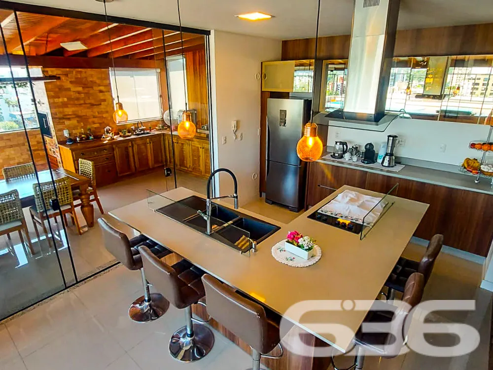 DESLUMBRANTE COBERTURA PLANA NO BAIRRO ANITA GARIB