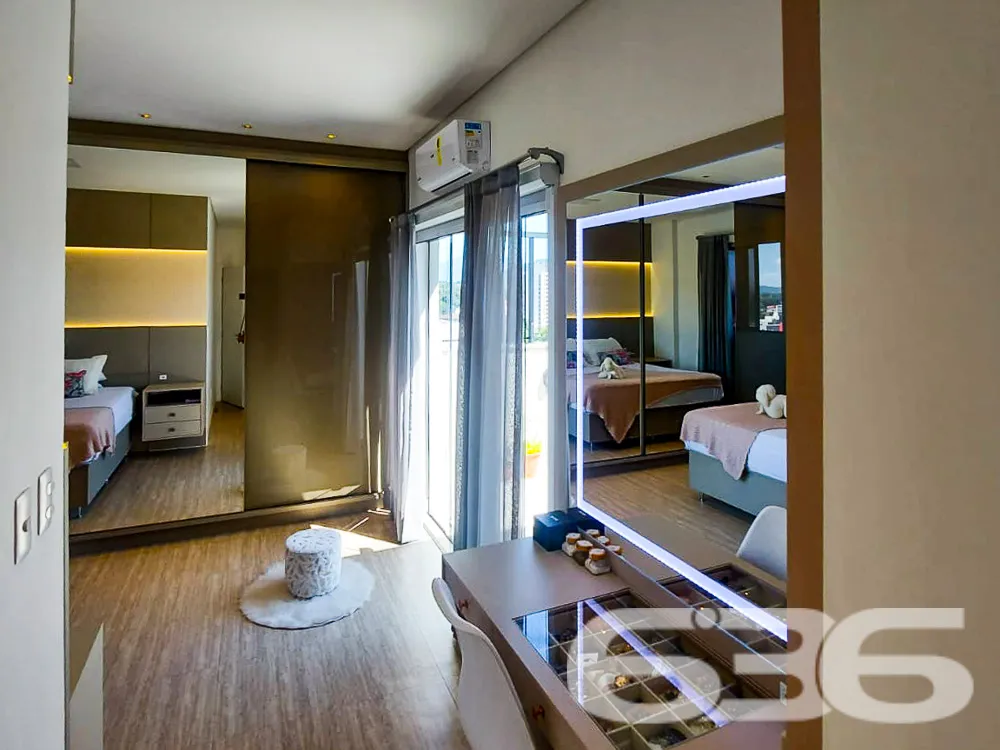 DESLUMBRANTE COBERTURA PLANA NO BAIRRO ANITA GARIB