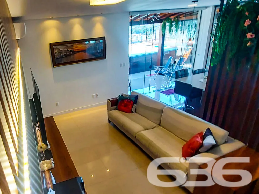 DESLUMBRANTE COBERTURA PLANA NO BAIRRO ANITA GARIB