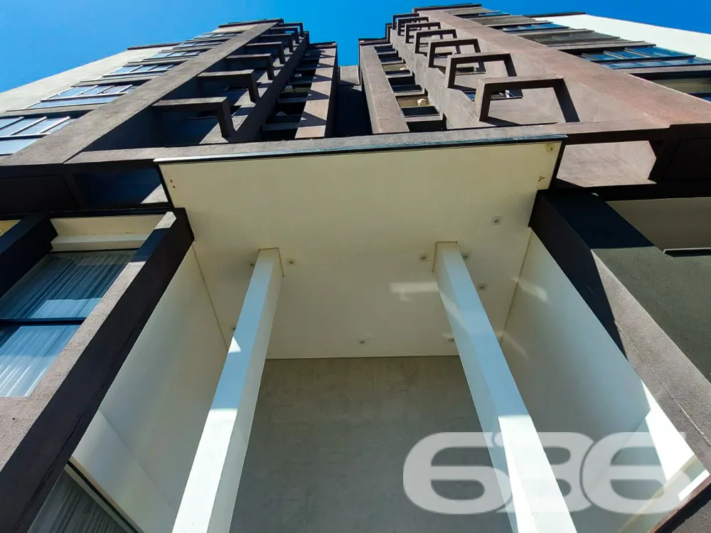 DESLUMBRANTE COBERTURA PLANA NO BAIRRO ANITA GARIB