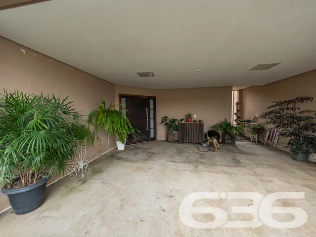 VENDE-SE SOBRADO COM 3 SUÍTES NO PARQUE GUARANI!

