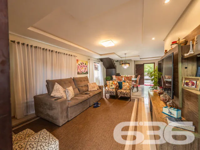 VENDE-SE SOBRADO COM 3 SUÍTES NO PARQUE GUARANI!

