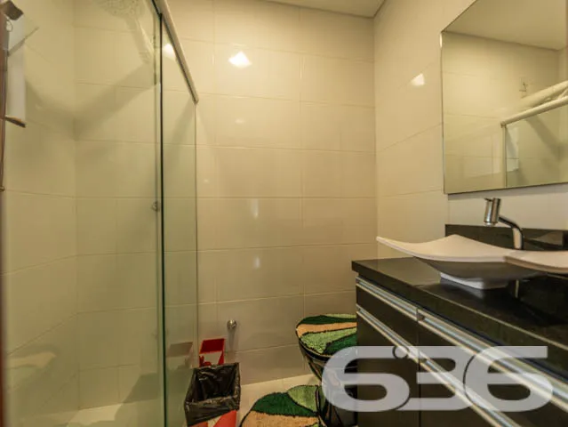 VENDE-SE SOBRADO COM 3 SUÍTES NO PARQUE GUARANI!

