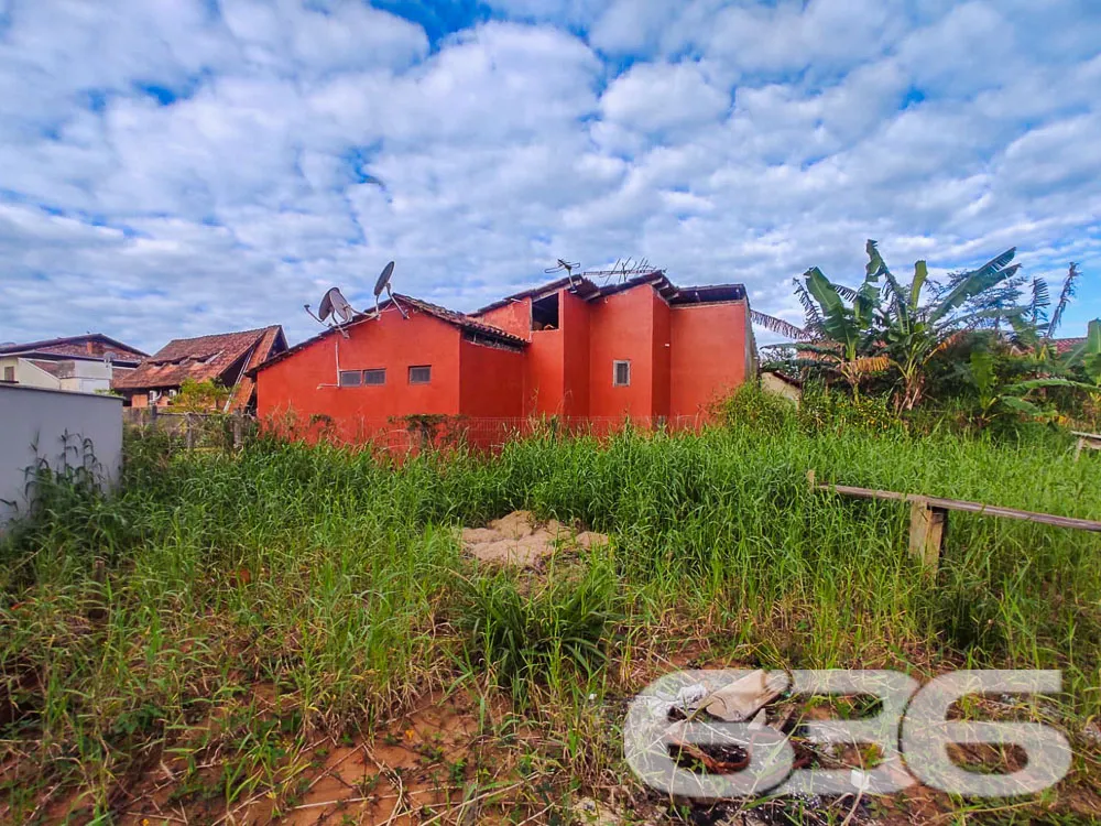 VENDE-SE TERRENO EM UBATUBA, SÃO FRANCISCO DO SUL!