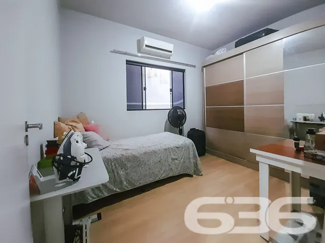 IMÓVEL COM SUÍTE + 2 DORMITÓRIOS NO BAIRRO PETRÓPO