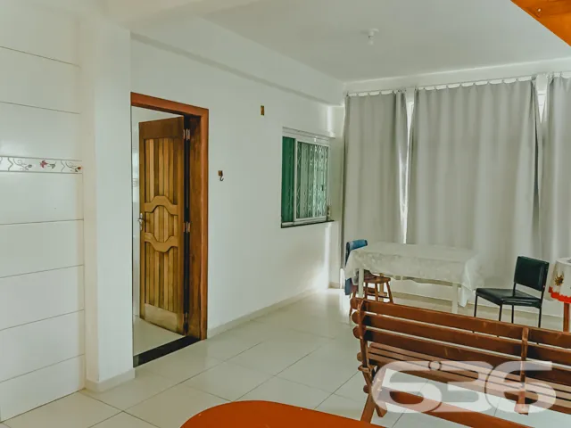 BAIRRO BUCAREIN: SOBRADO AMPLO COM SUĂTE + DORMITĂ