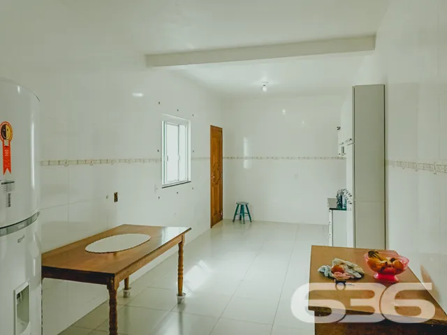 BAIRRO BUCAREIN: SOBRADO AMPLO COM SUĂTE + DORMITĂ