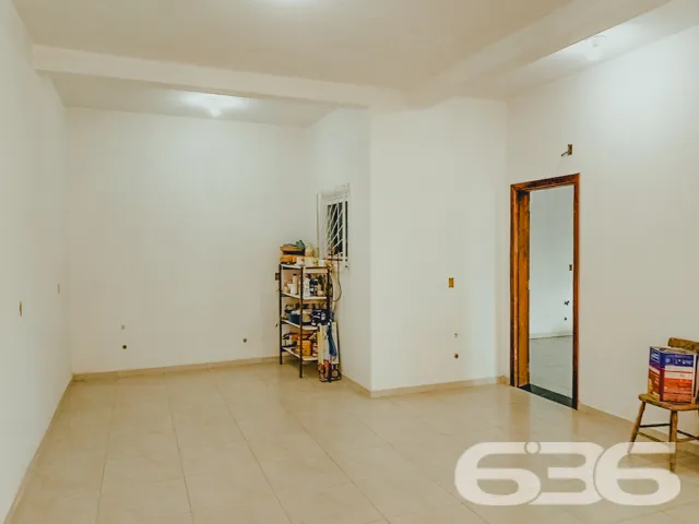 BAIRRO BUCAREIN: SOBRADO AMPLO COM SUĂTE + DORMITĂ