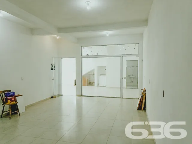 BAIRRO BUCAREIN: SOBRADO AMPLO COM SUĂTE + DORMITĂ