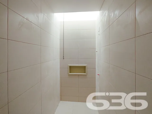 VENDE-SE SOBRADO COM SUÍTE + DORMITÓRIO NO BAIRRO 