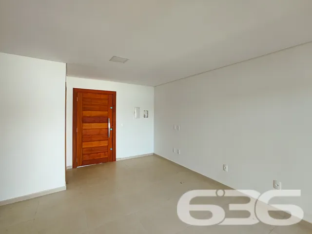 VENDE-SE SOBRADO COM SUÍTE + DORMITÓRIO NO BAIRRO 