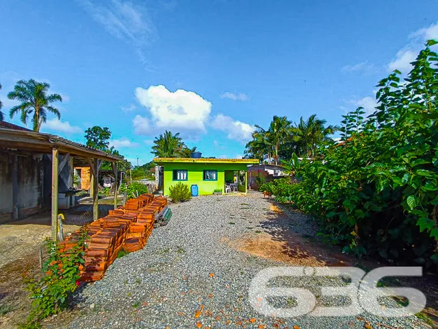 Casa Charmosa na Praia de Itaguaçu, Bairro Ubatuba