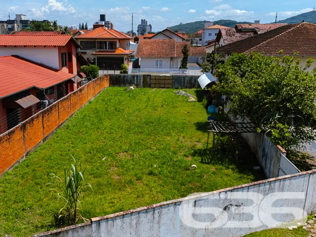BAIRRO BUCAREIN – TERRENO PLANO E PRONTO PARA CONS